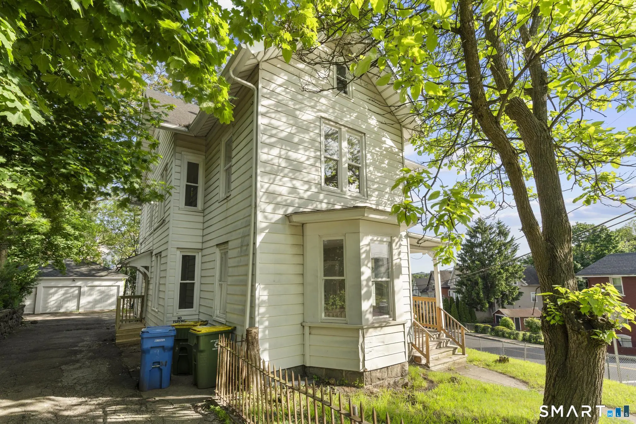 94 Walnut Street, Waterbury