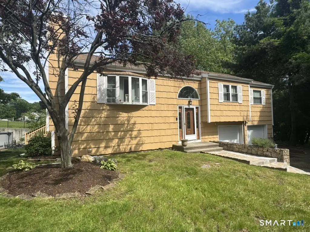 2 Chatham Terrace, Bridgeport