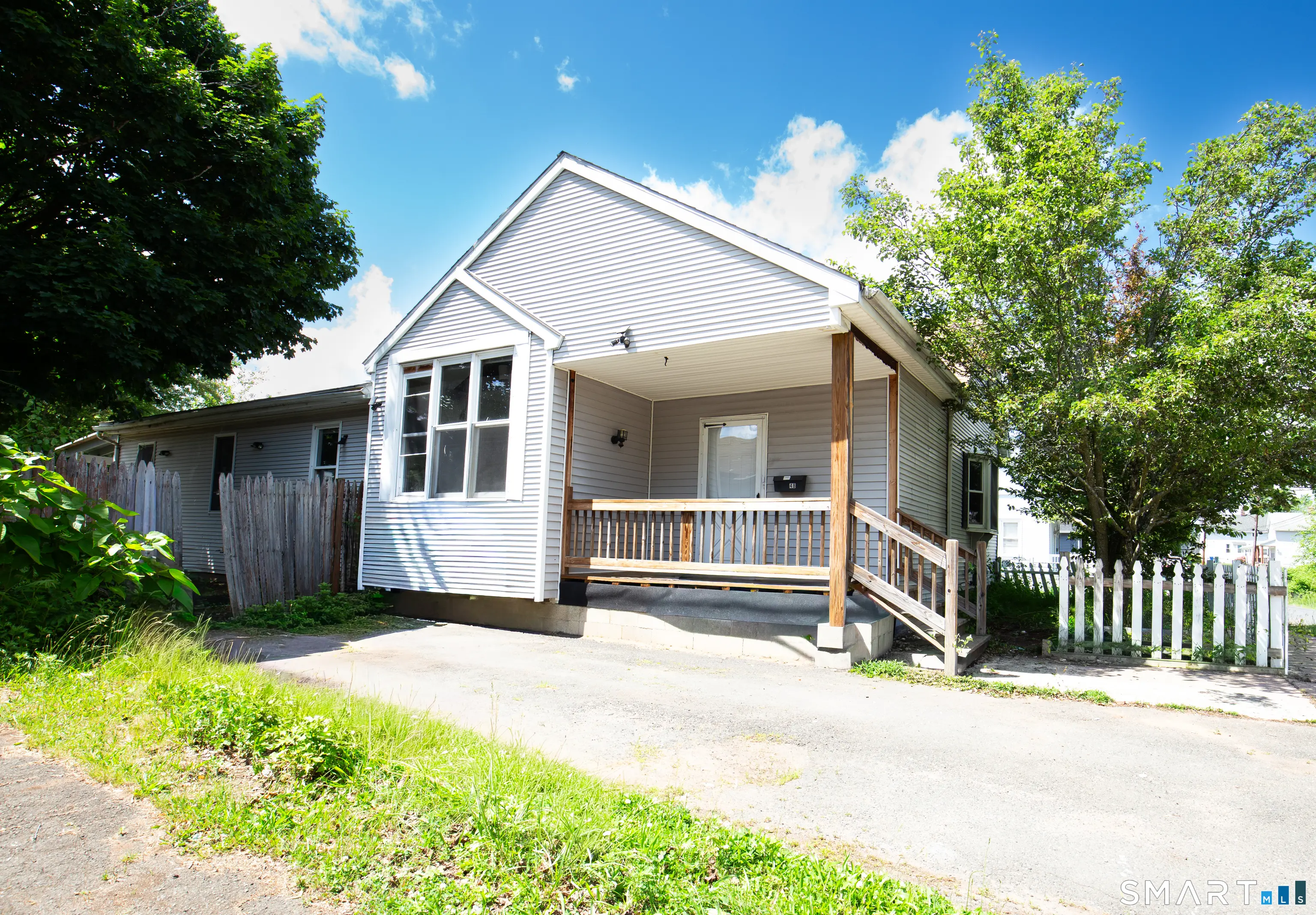 48 Bowen Street, Hamden