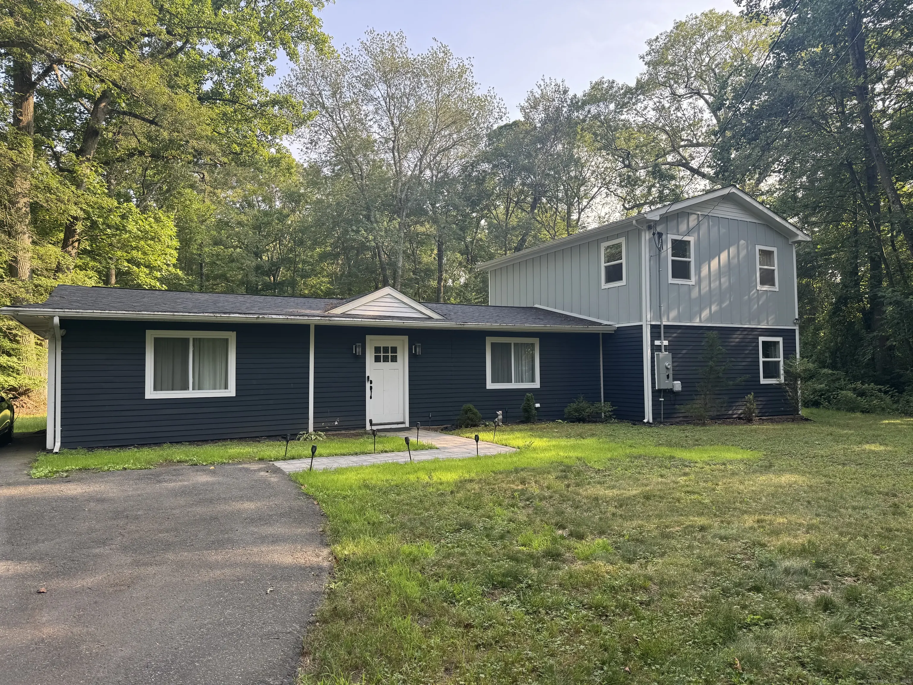 57 Lovers Lane, Monroe