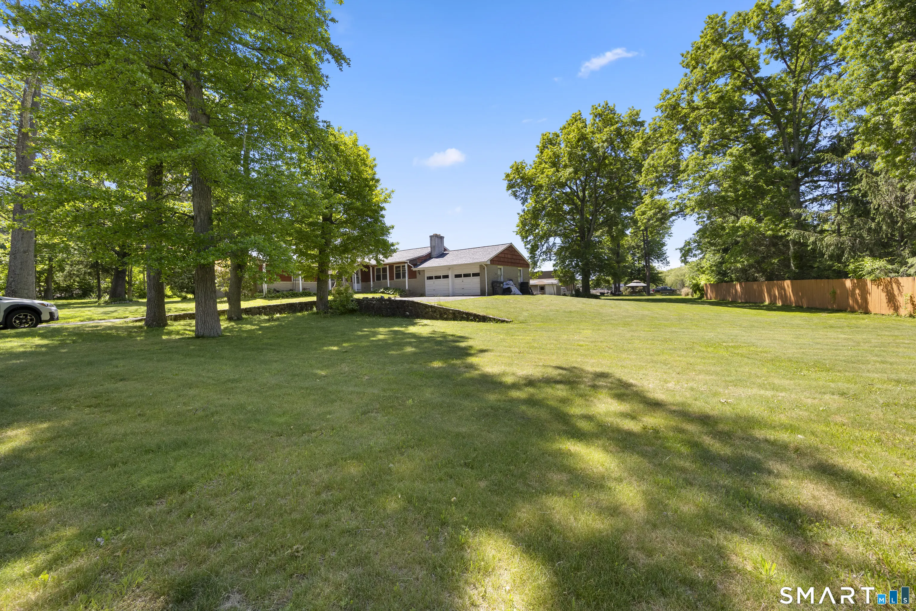 186 Schaeffer Road, Bethany