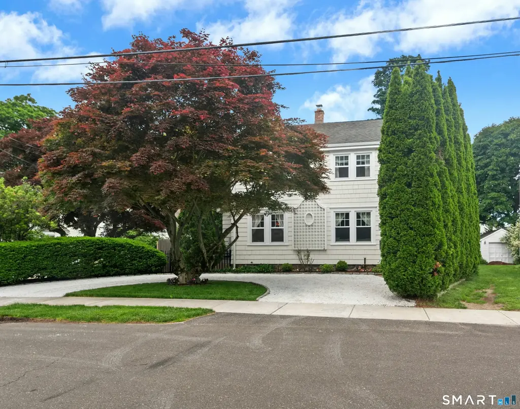 36 Mortimer Street, New Canaan
