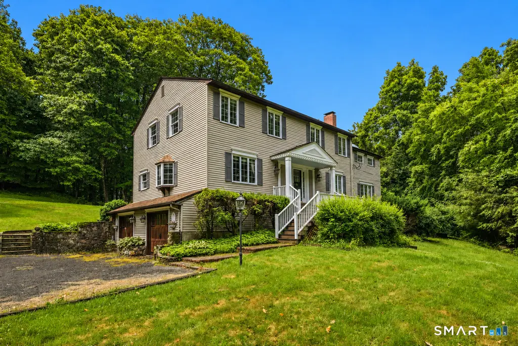 49 Guilds Hollow Road, Bethlehem