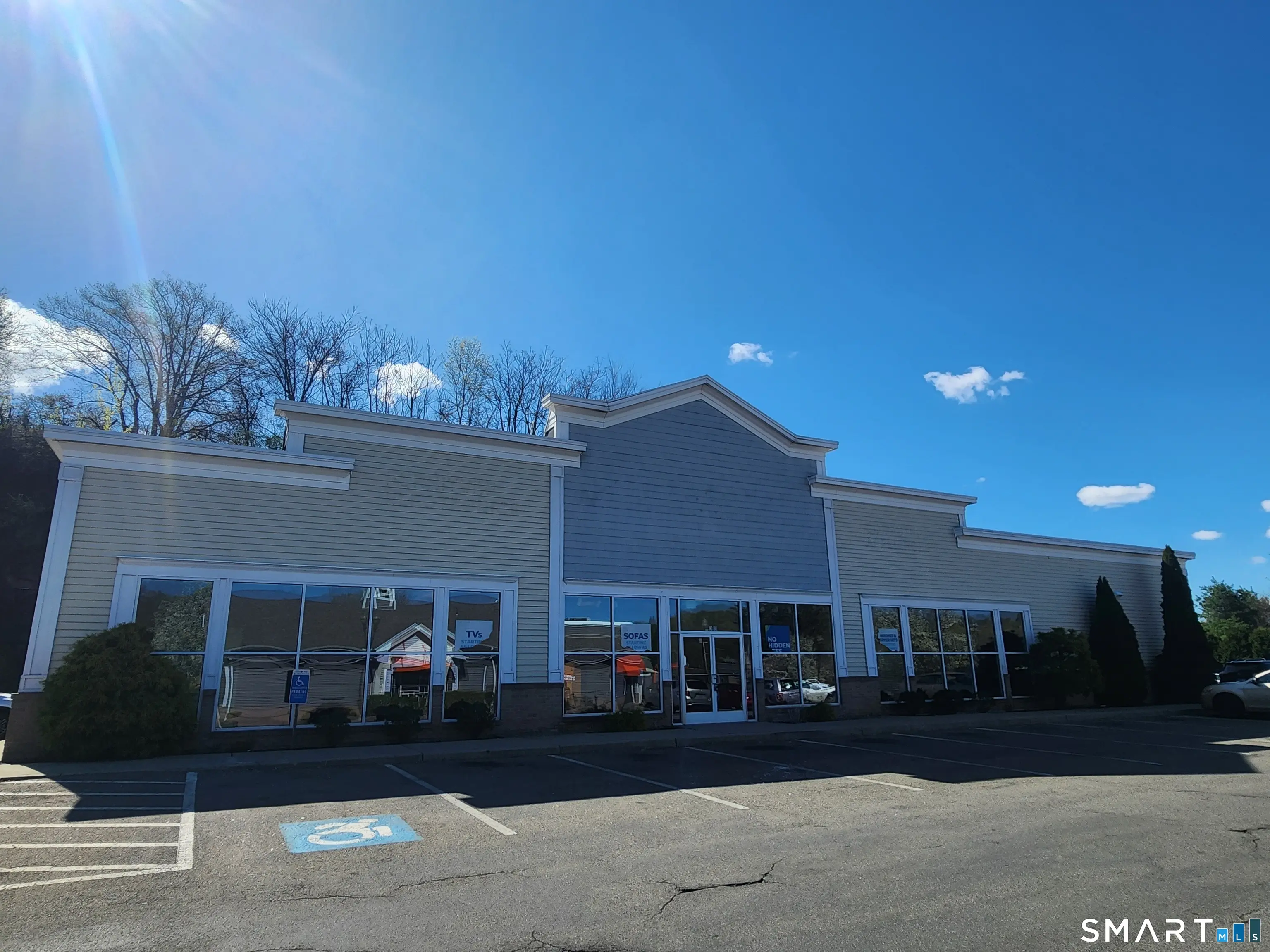 500 West Main Street, Meriden