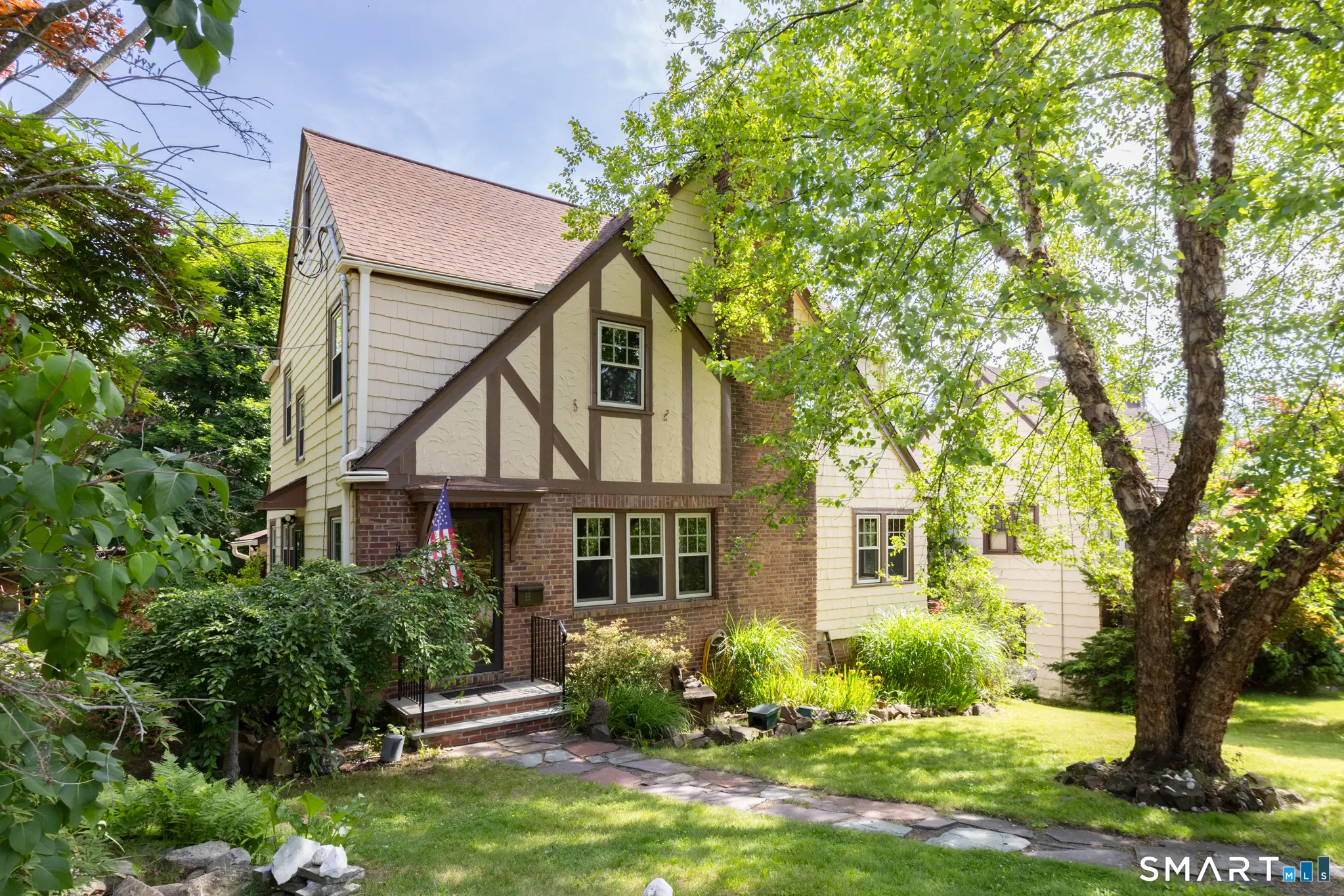 127 Roger Road, New Haven