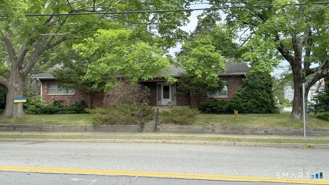 223 High Street, Windham