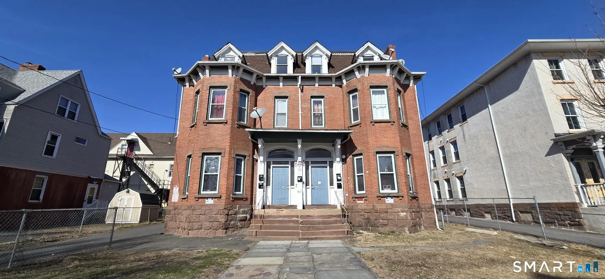 62-64 Capen Street, Hartford