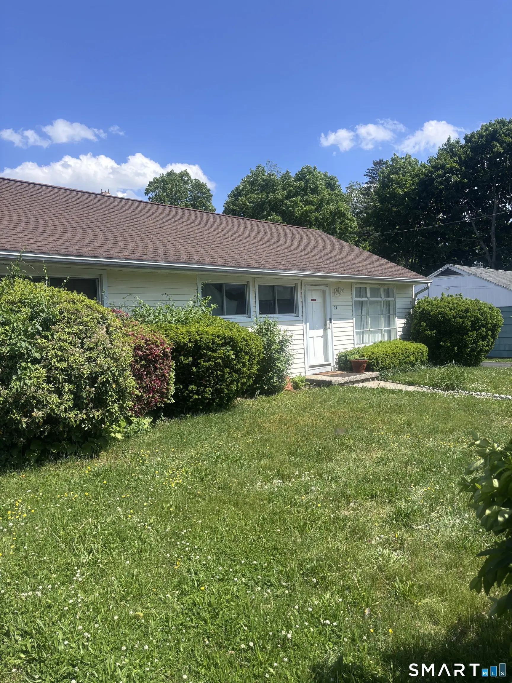 74 Leonard Drive, Bridgeport