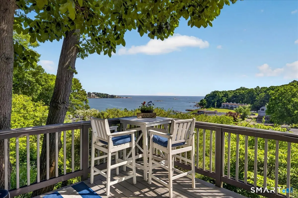 23 Harbour Village A, Branford
