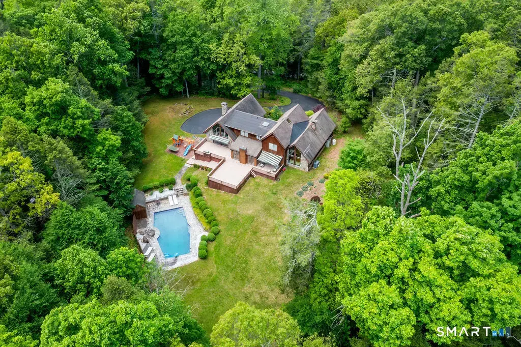 21 Holiday Point Road, Sherman