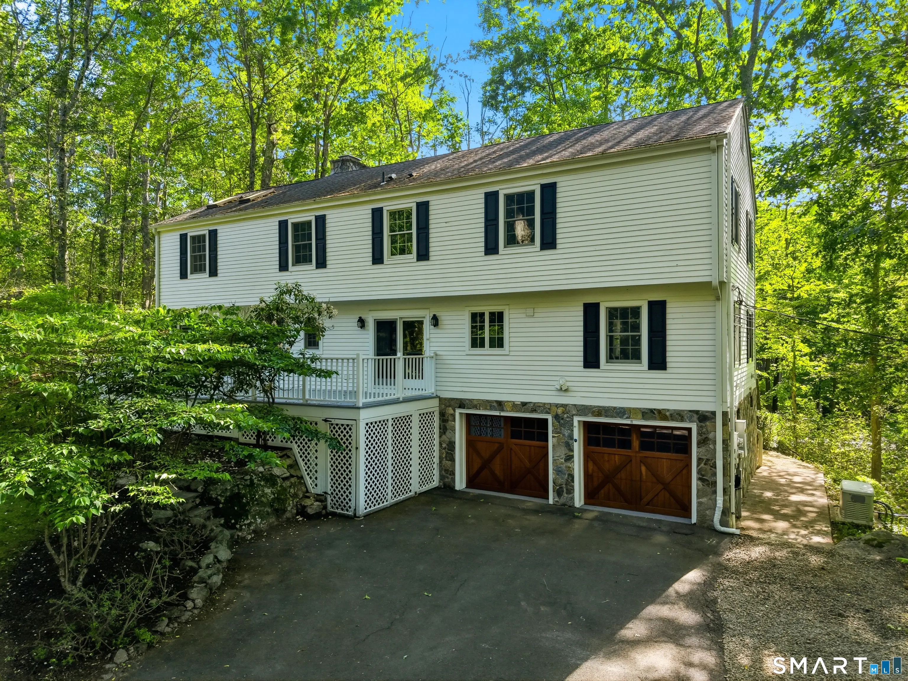 156 West Haviland Lane, Stamford
