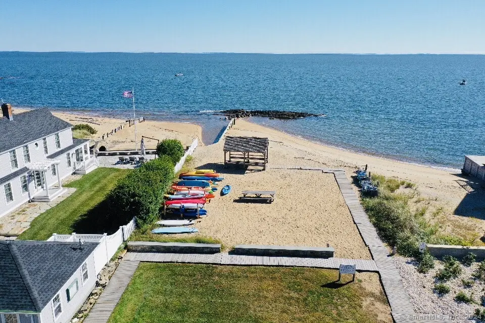 55 Overshores Drive West, Madison