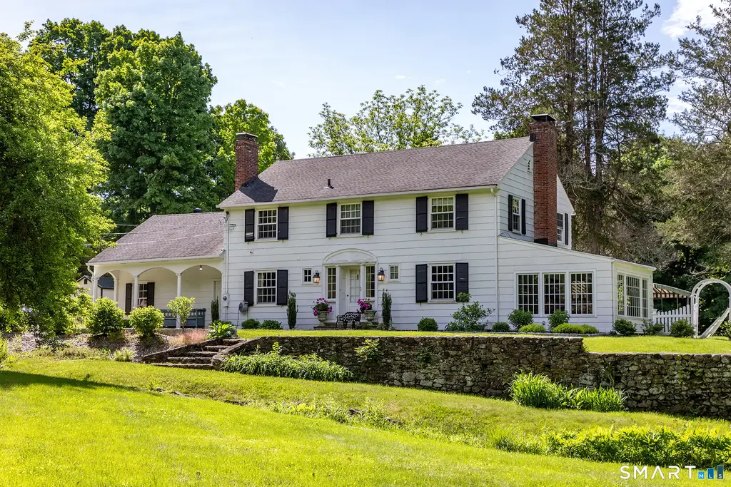 82 Nova Scotia Hill Road, Watertown