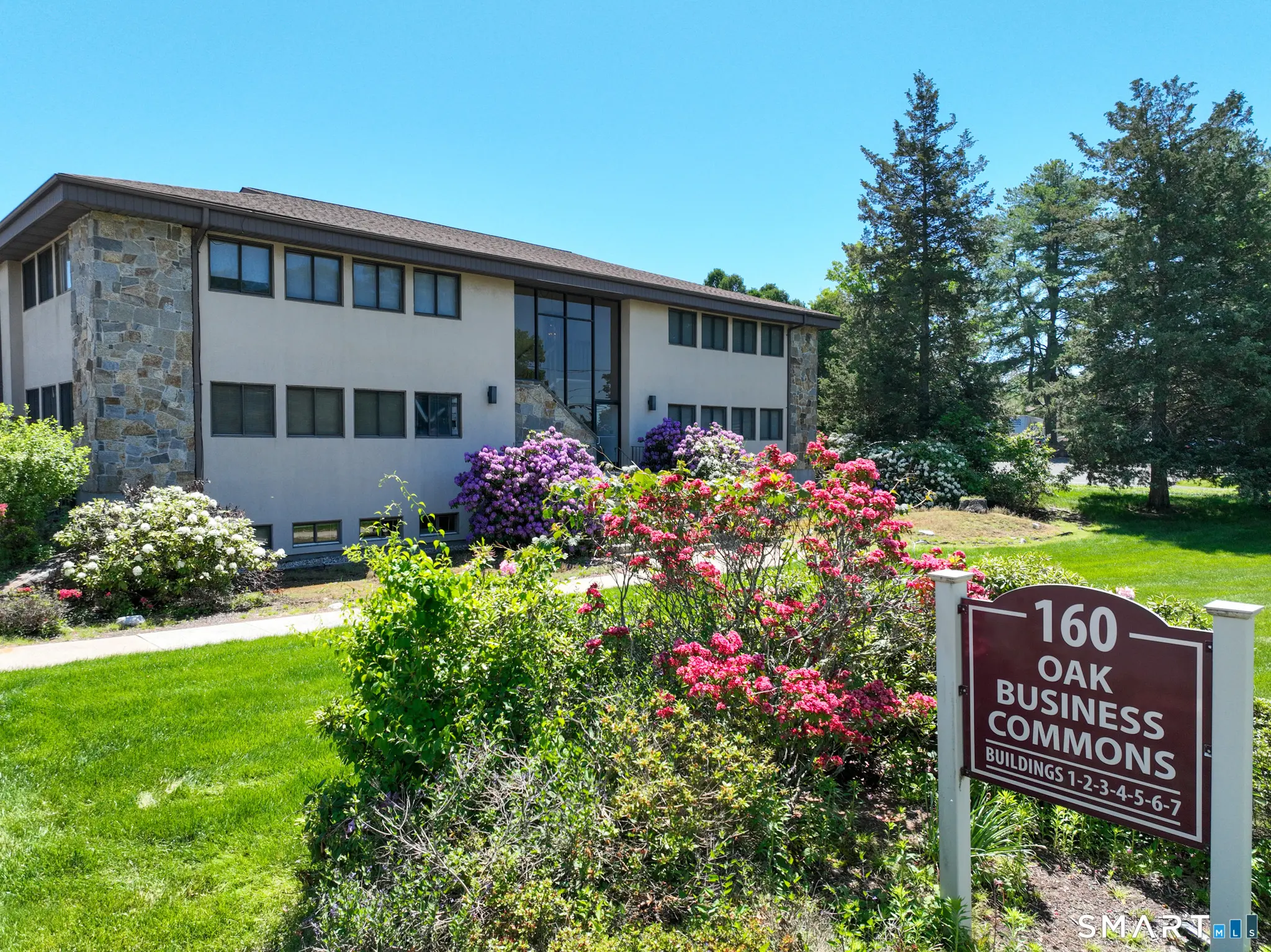 160 Oak Street 1k, Glastonbury