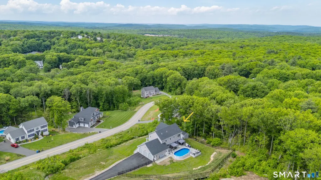 59 Saw Mill Road, Burlington