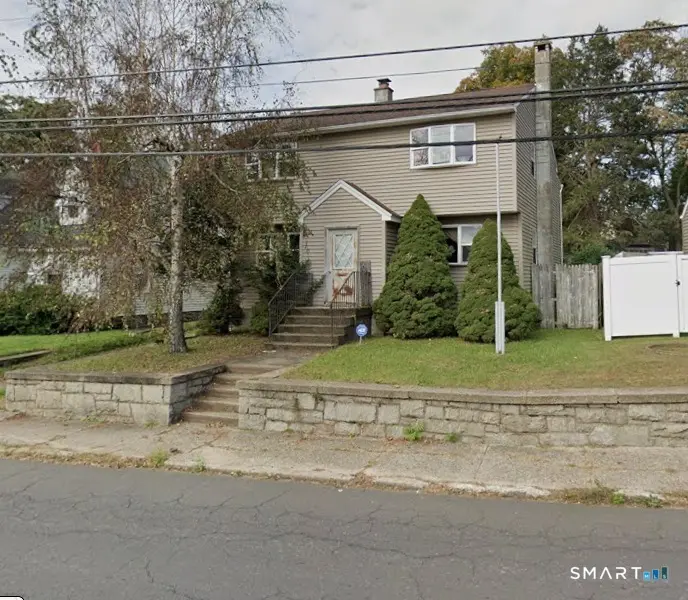 924 Highland Avenue, Waterbury