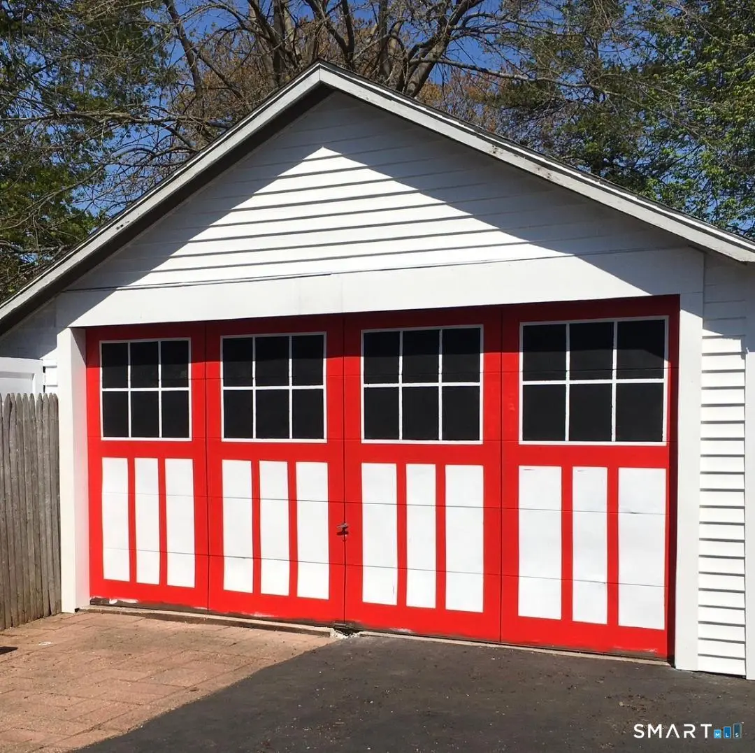 34 Cleveland Avenue, Milford