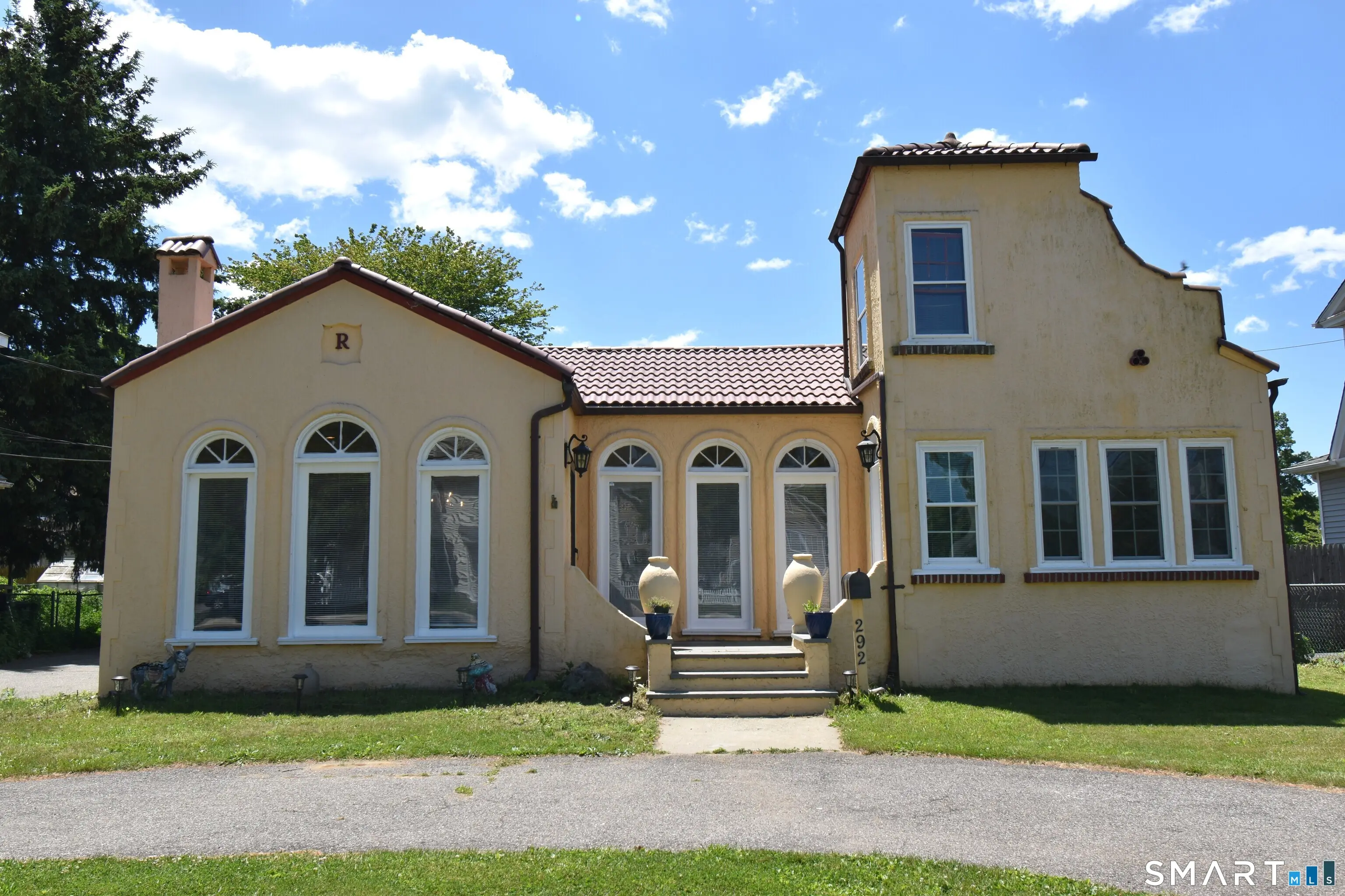 292 Naugatuck Avenue, Milford