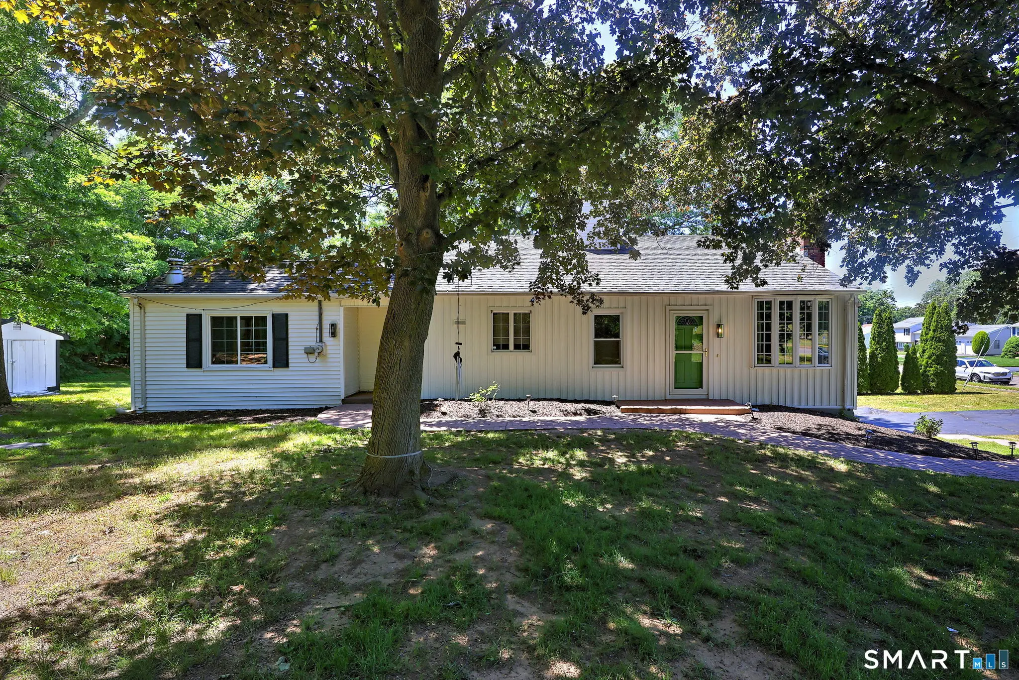 69 Bassett Road, North Haven