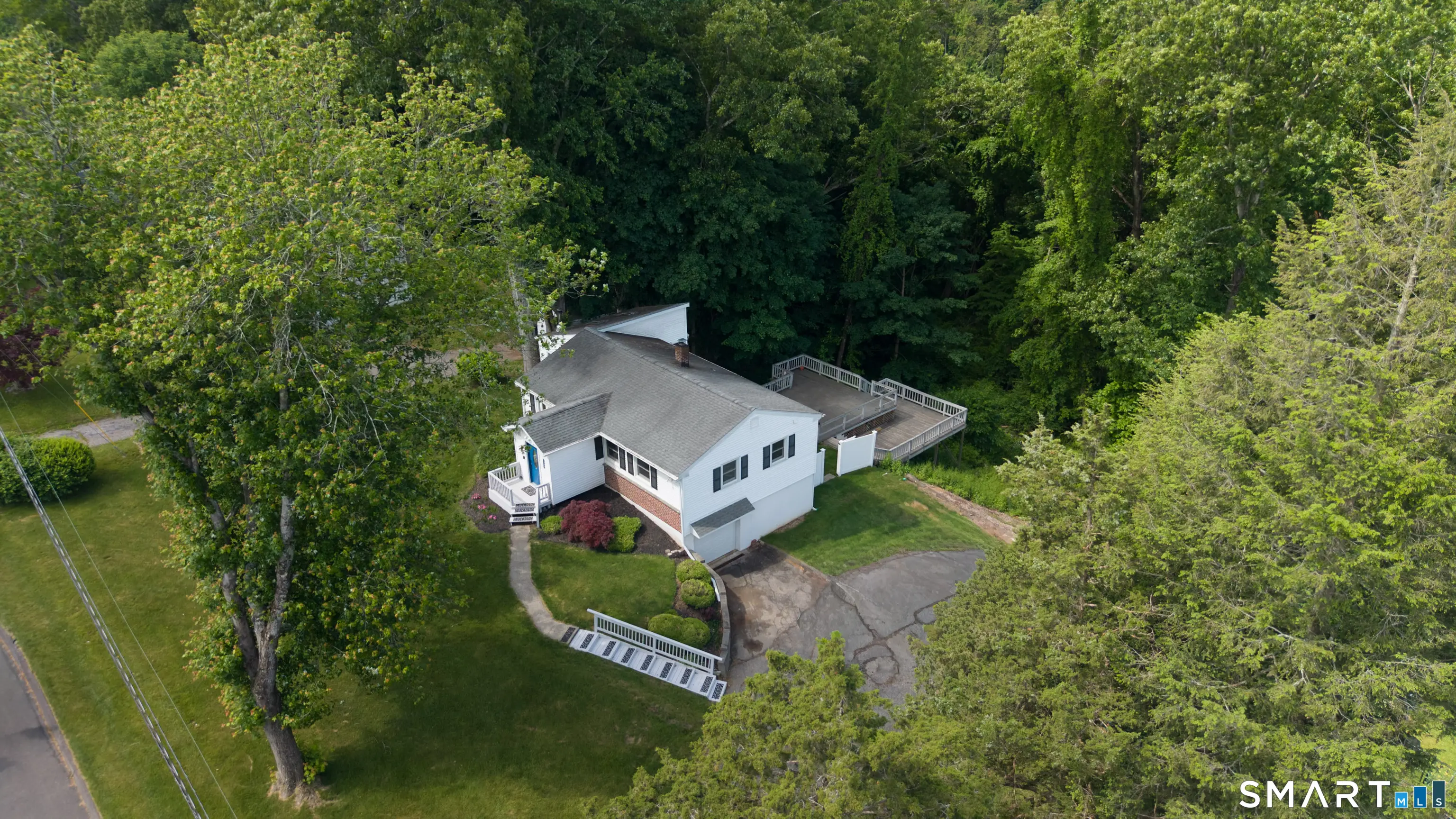 146 Lone Oak Drive, New Milford