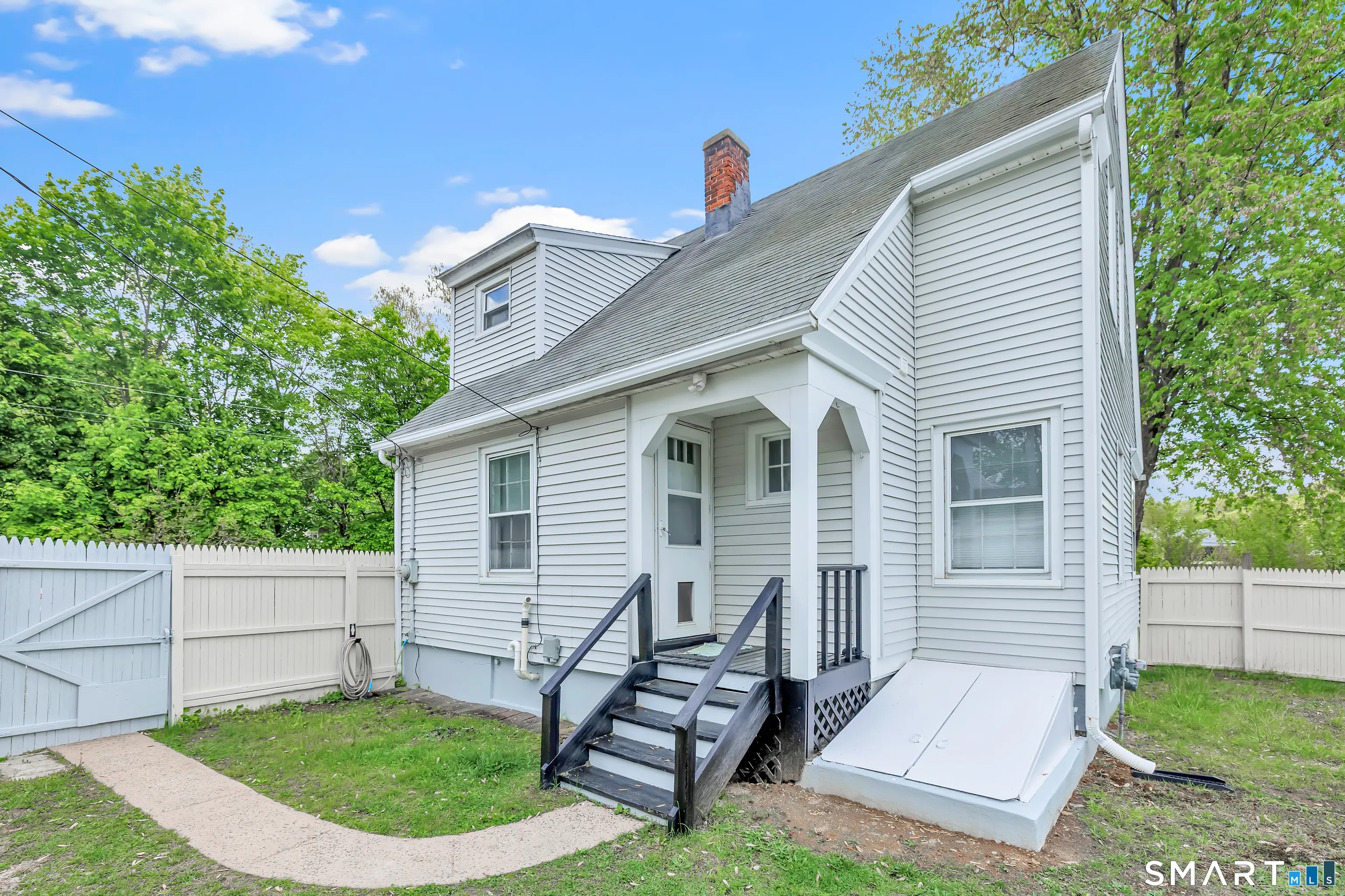 106 Brookdale Lane, Waterbury