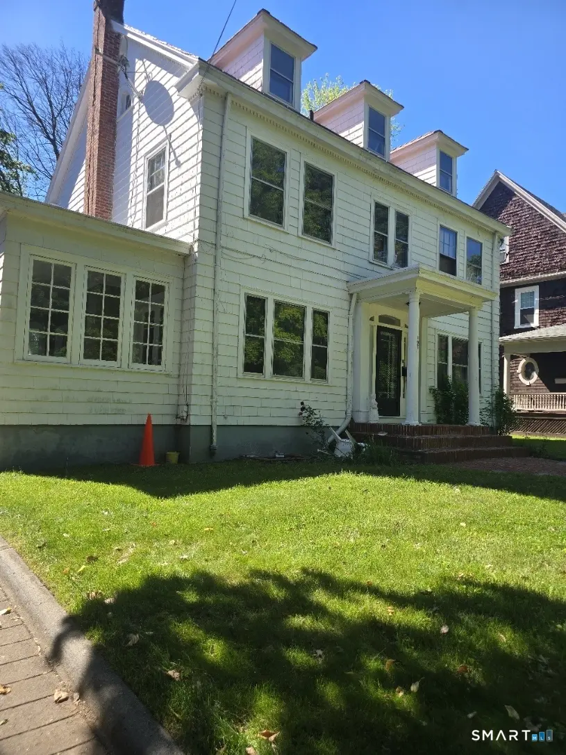 197 Ridgefield Street, Hartford