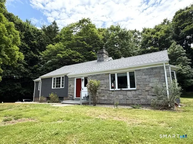 244 Chestnut Hill Road, Glastonbury