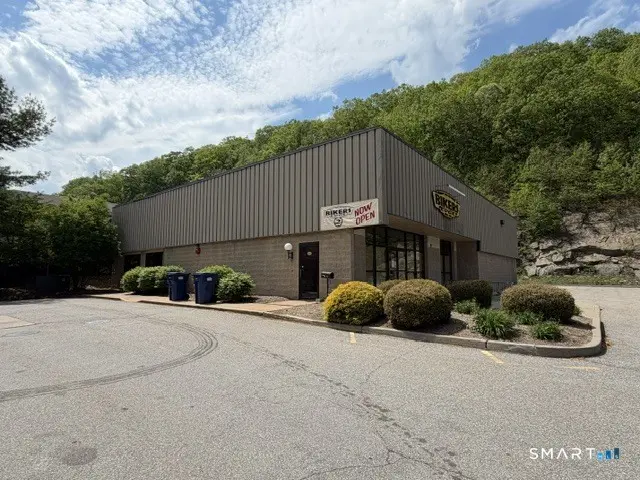 427 Winsted Road, Torrington