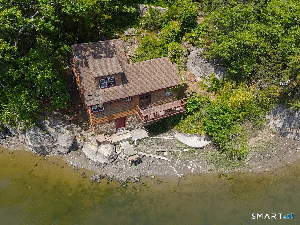 49 Meadow Street, East Haven