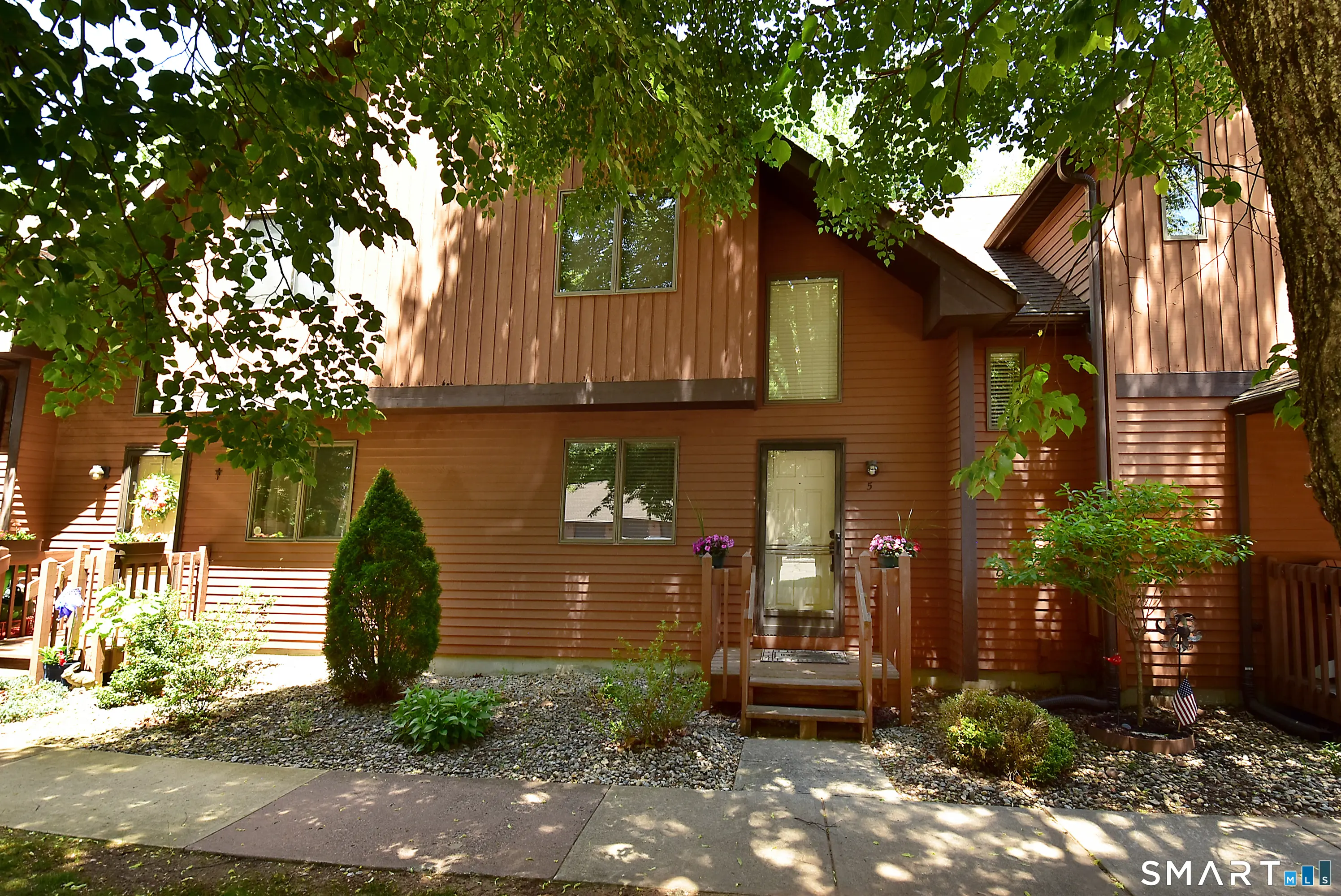 105 Maple Avenue 5, Vernon