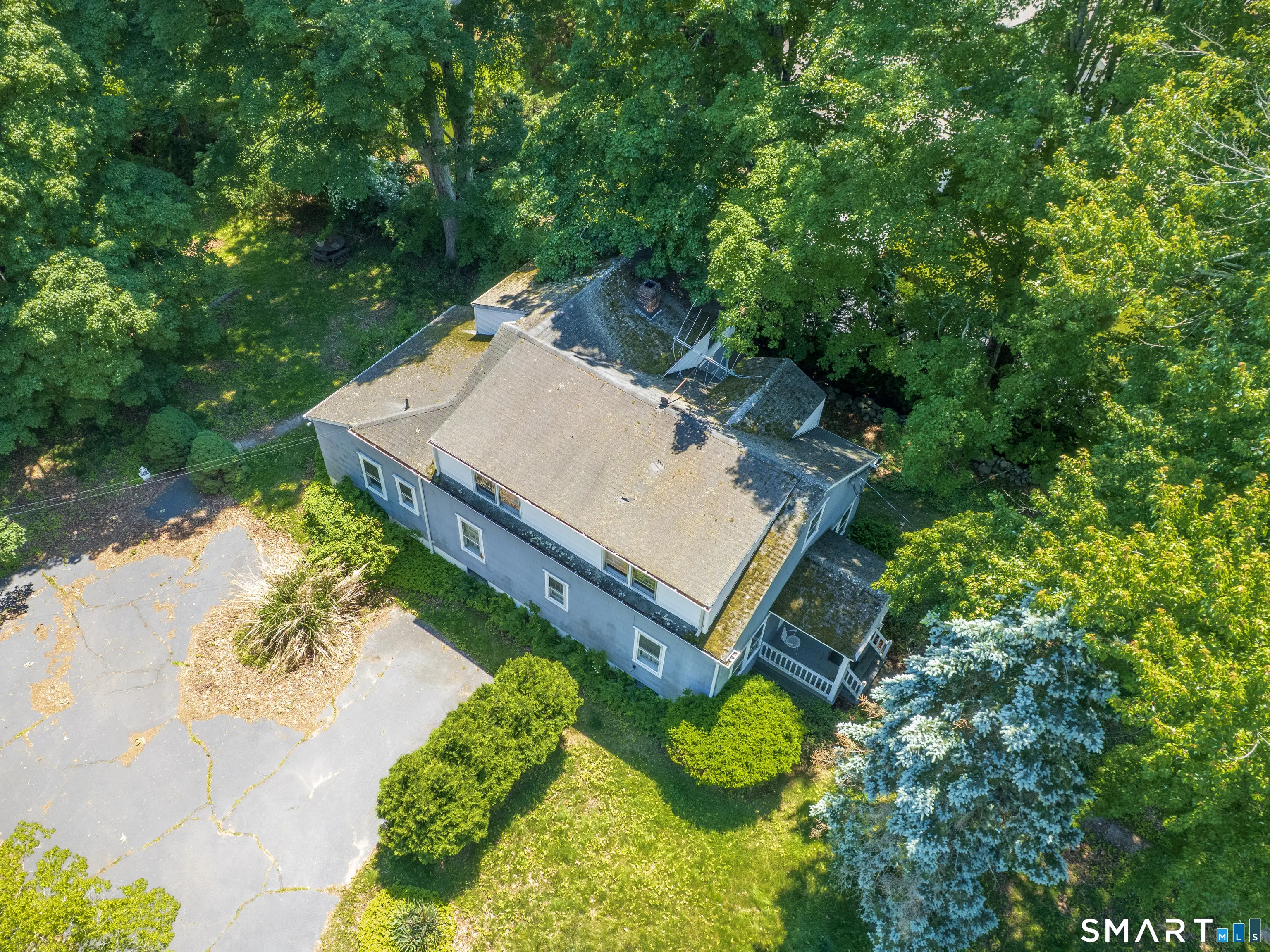 32 Morningside Drive North, Westport