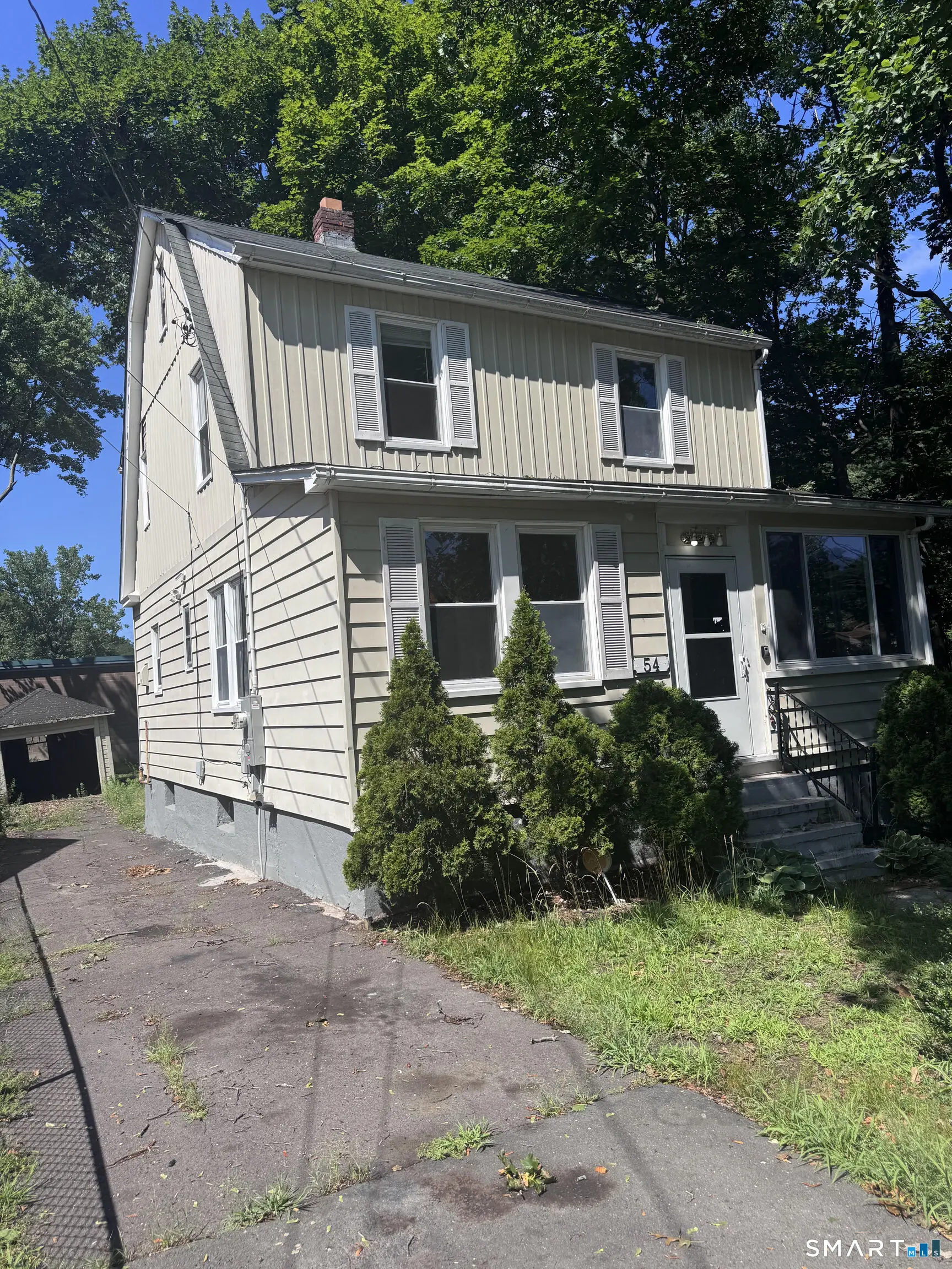 54 Forest Hills Road, West Haven