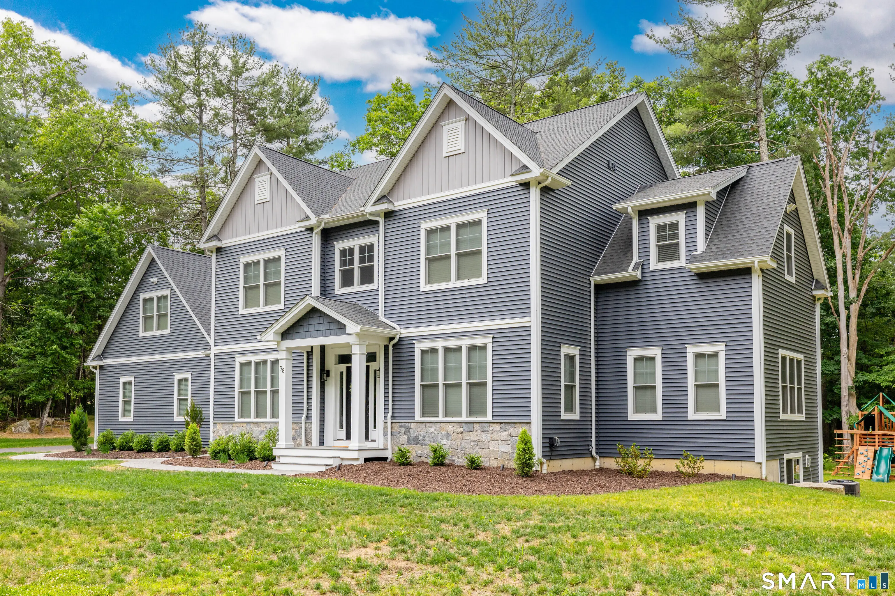98 Ladd Road, Tolland