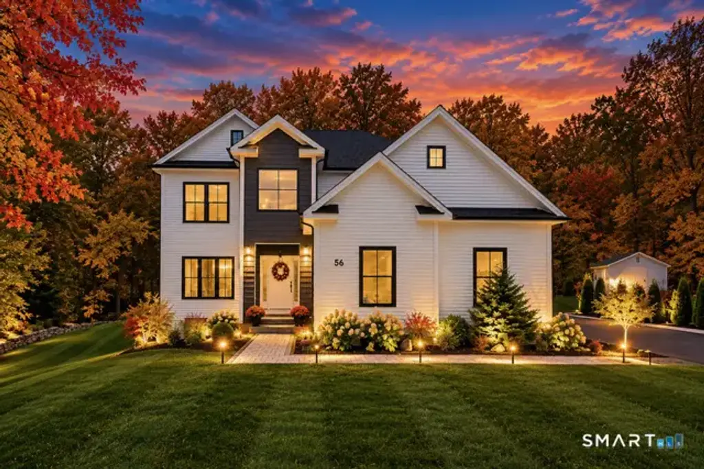 56 Stone House Lane, Burlington