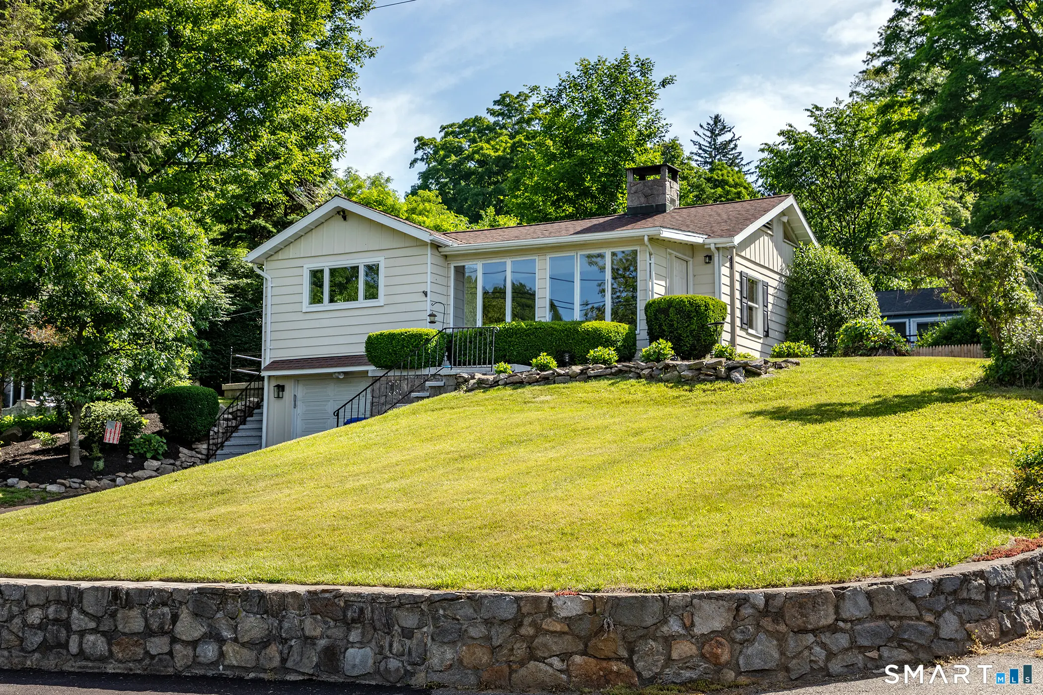 801 Candlewood Lake Road South, New Milford