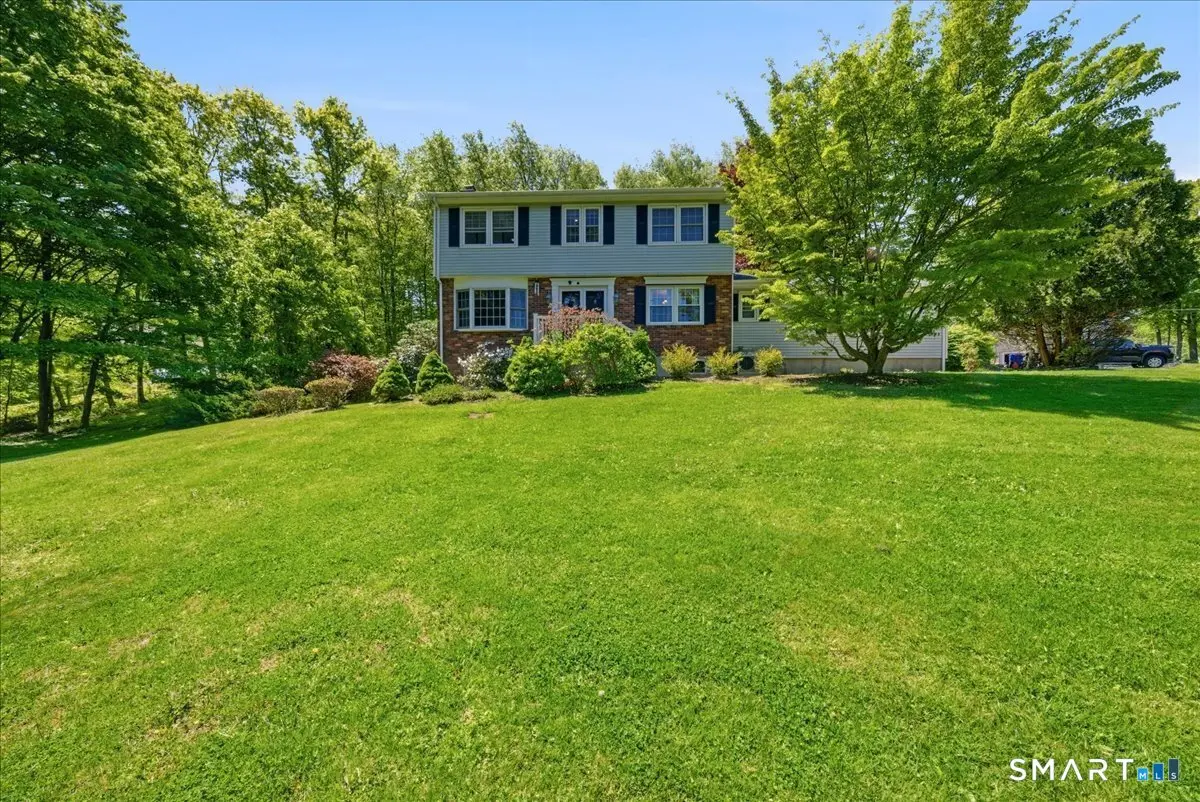 2 Judith Drive, Danbury