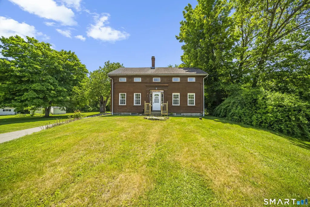 16 Chestnut Hill Road, Stafford