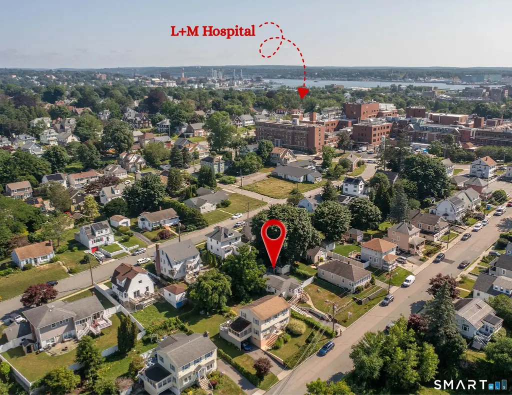 51 Dell Avenue, New London