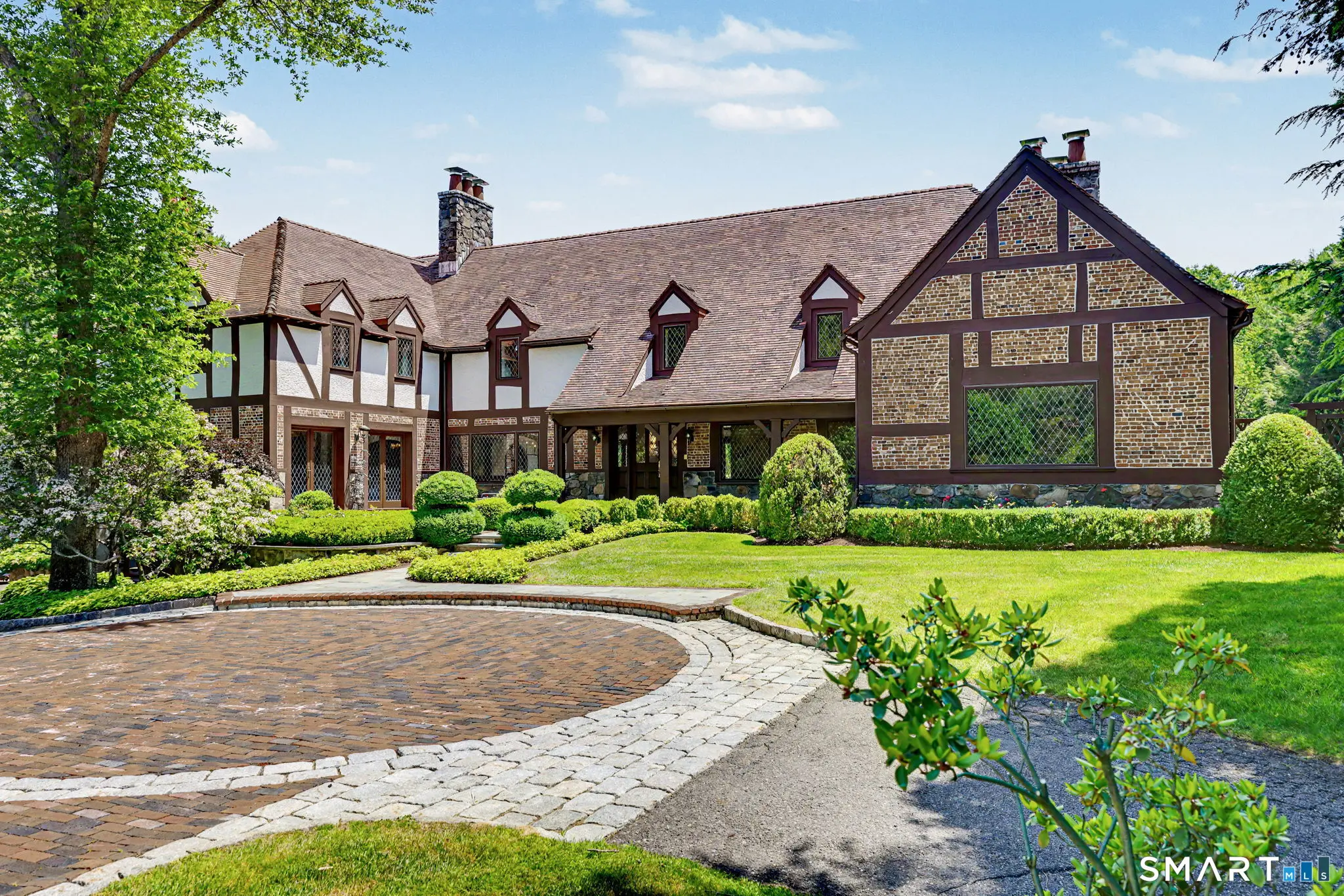 991 Lake Avenue, Greenwich
