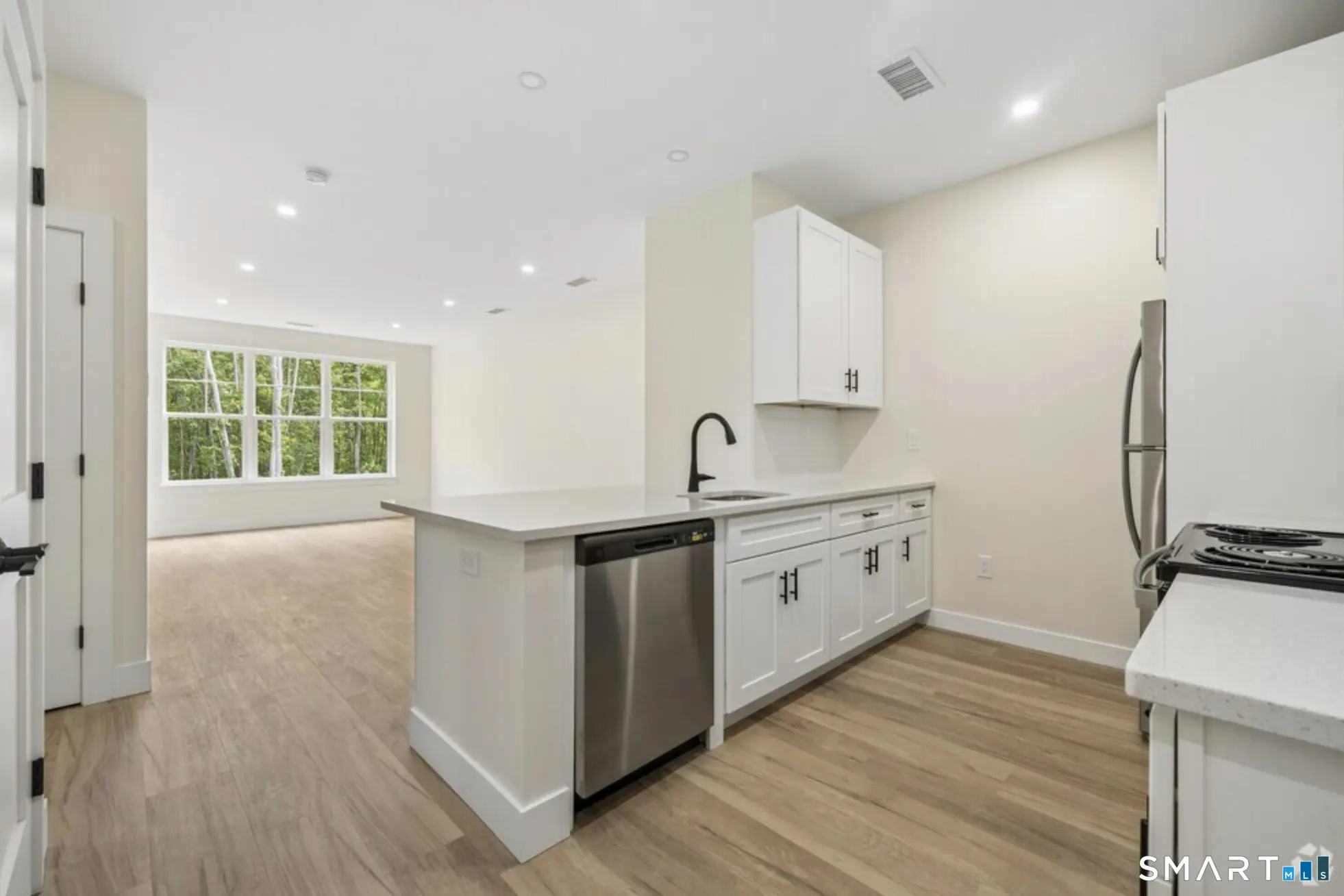 220 East Road F, Meriden