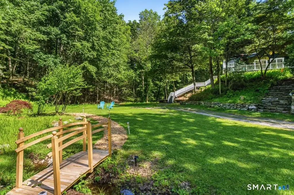 188 Bacon Road, Roxbury