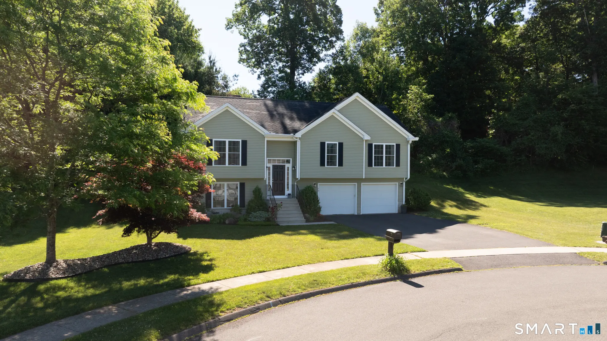 73 Cortland Way, Southington