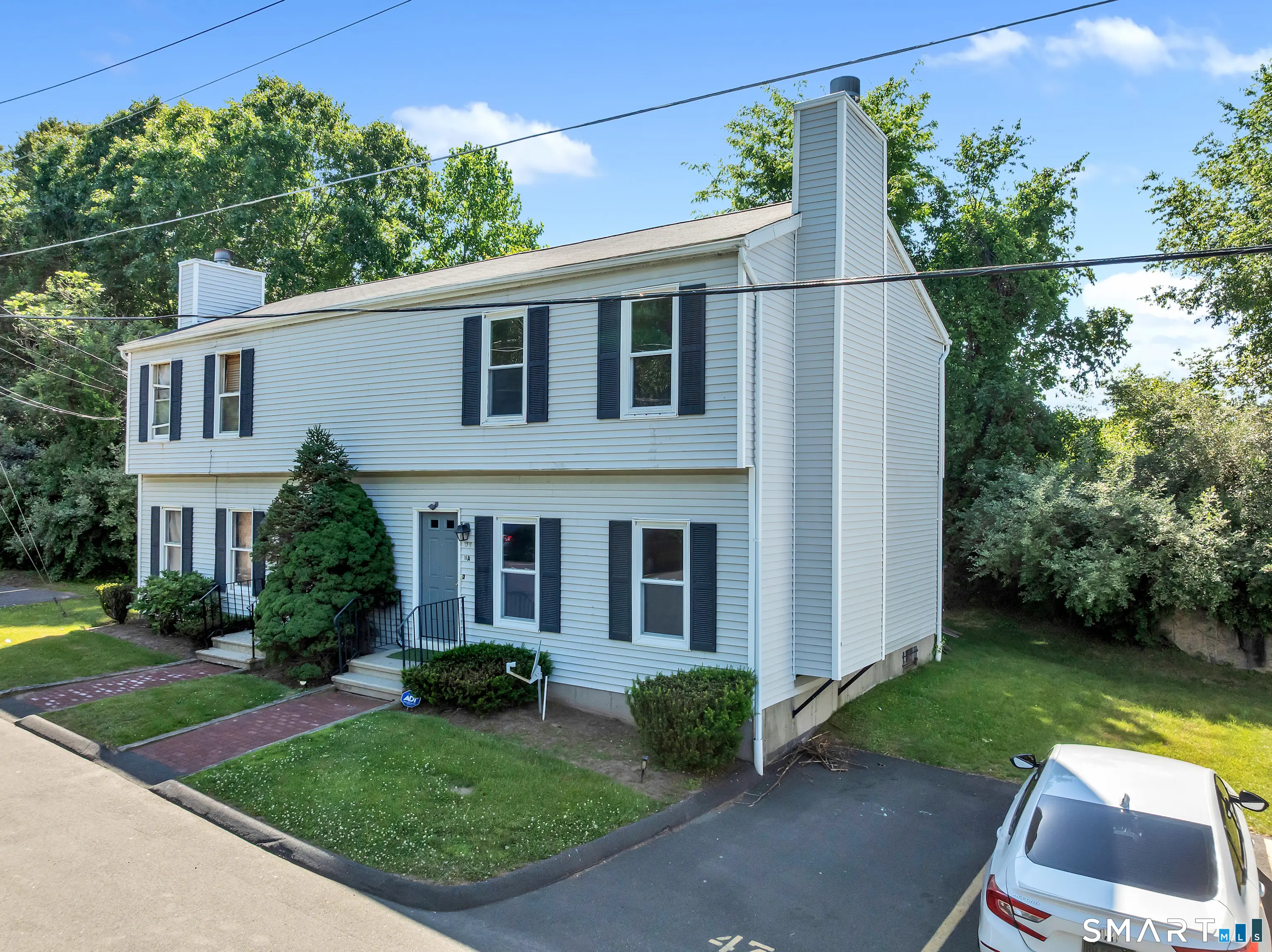 245 Colonial Avenue 16a, Waterbury