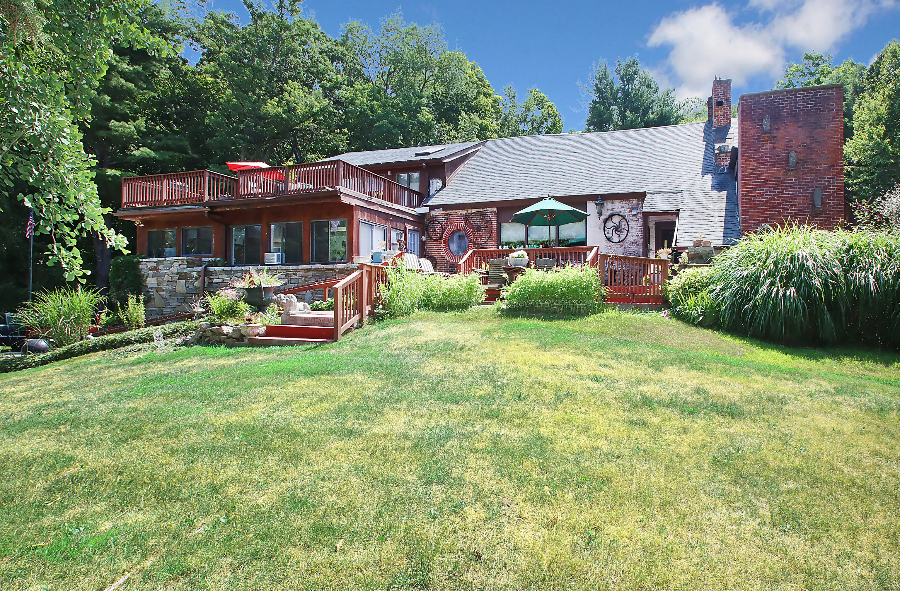 8 Dillon Road, Woodbridge