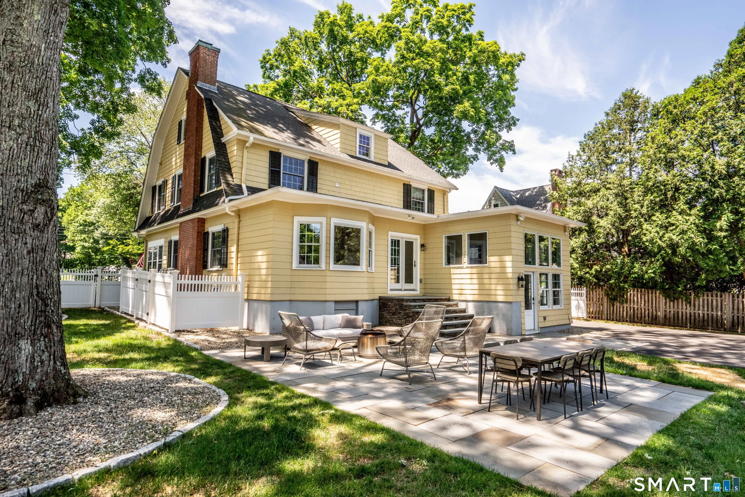 22 Ridgewood Road, West Hartford