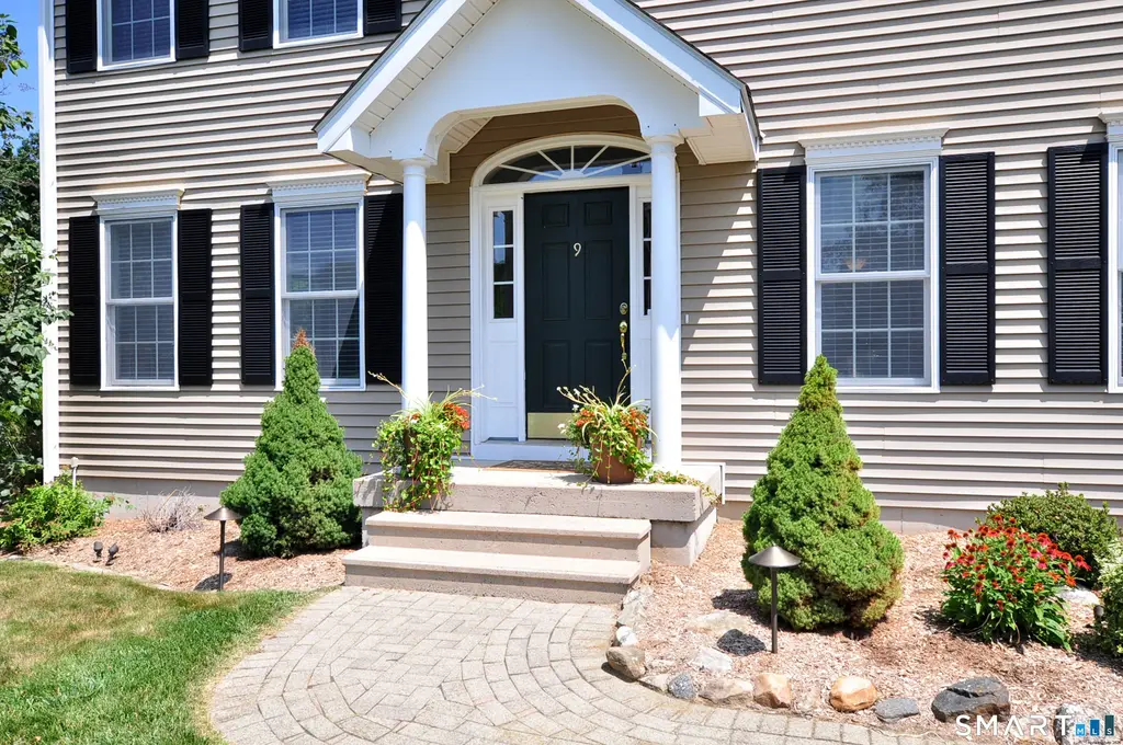 9 Appletree Lane, Granby
