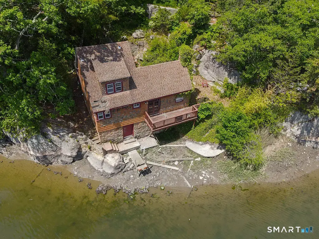 49 Meadow Street, East Haven