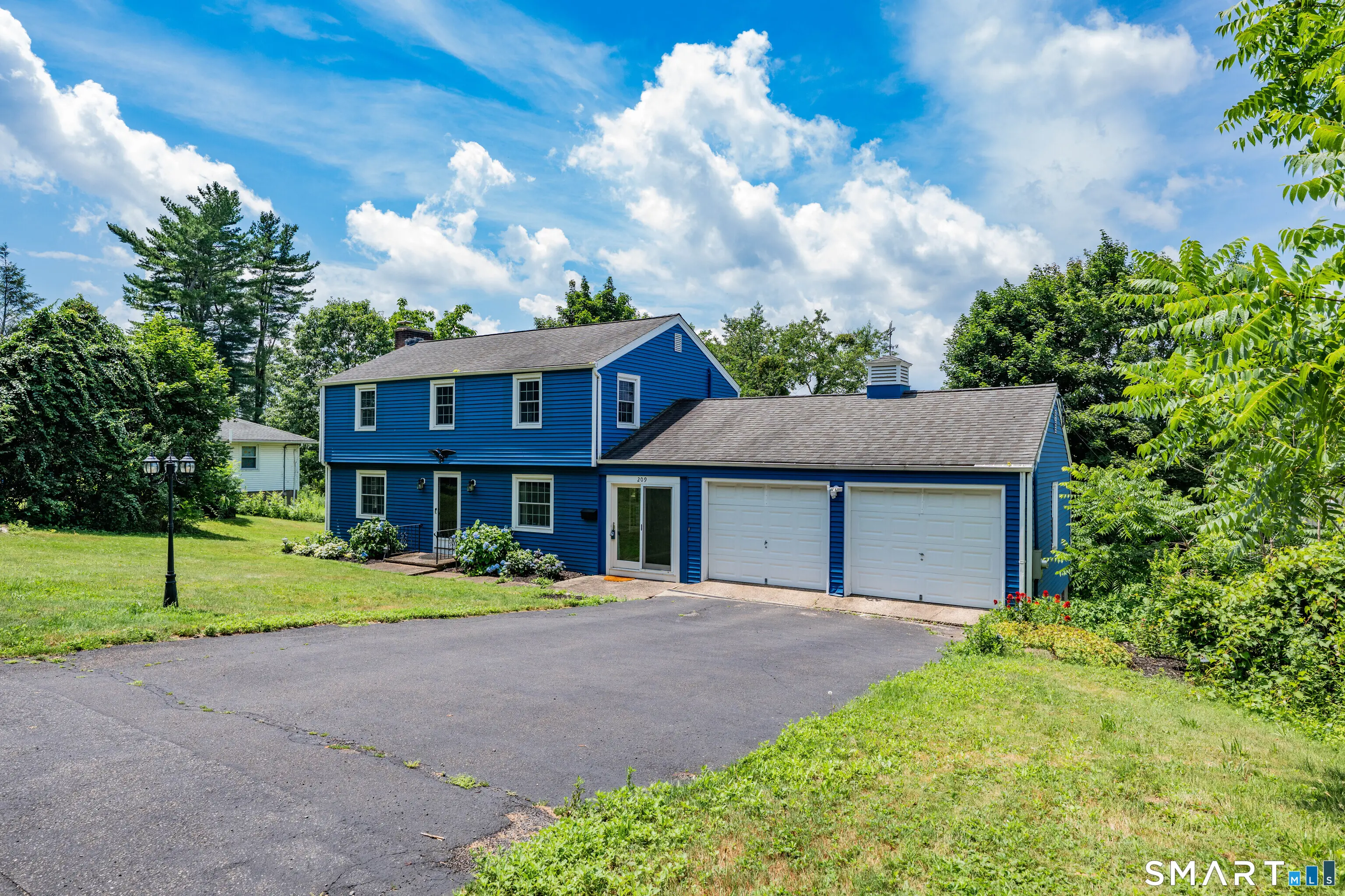 209 Lydale Place, Meriden
