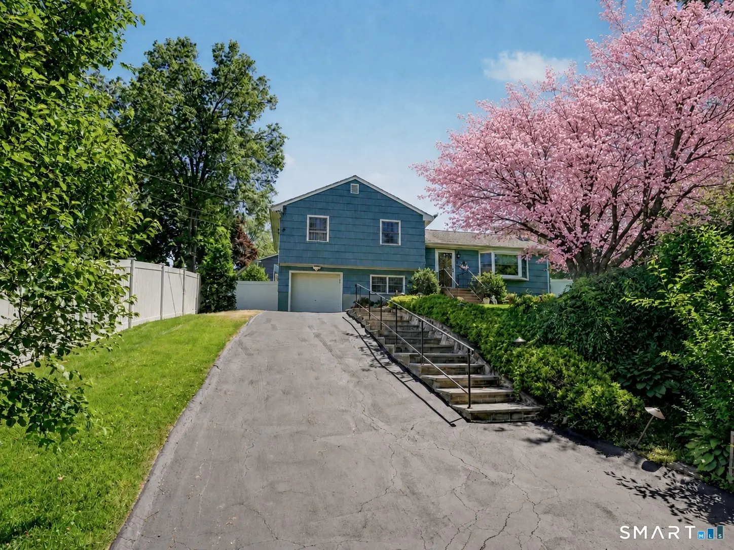 9 Junebar Lane, Norwalk