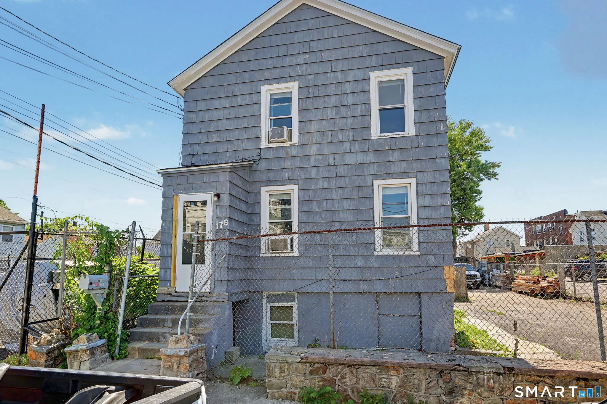 178 Linen Avenue, Bridgeport